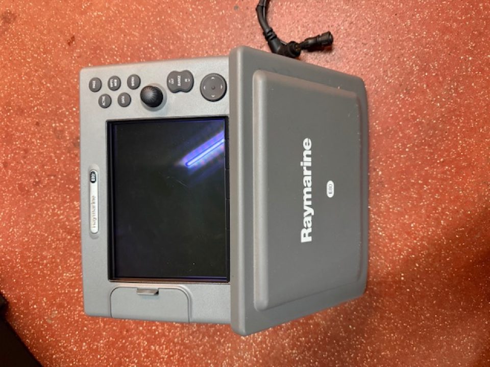 Raymarine E80 Classic Pre owned